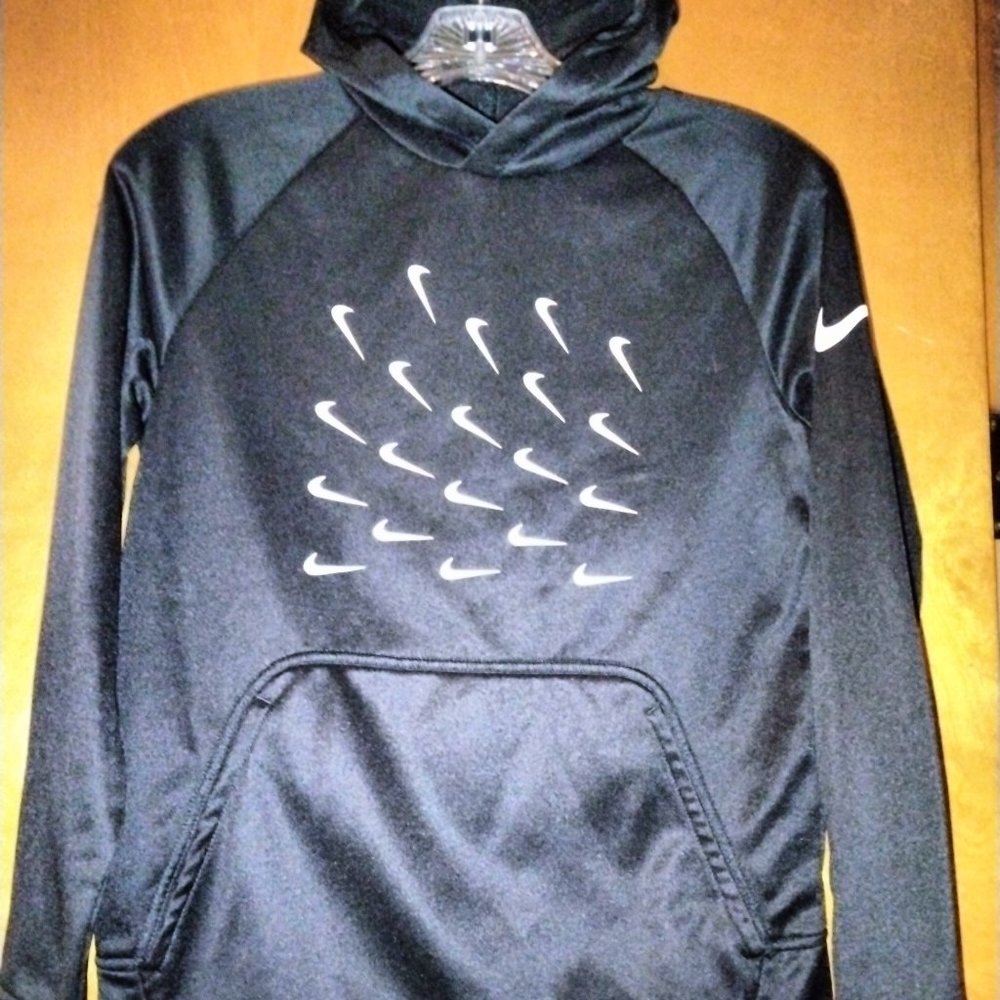 Nike Therma-Fit hoodie hoody~Boy's Size Large~Black White~Athletic~Great Condi